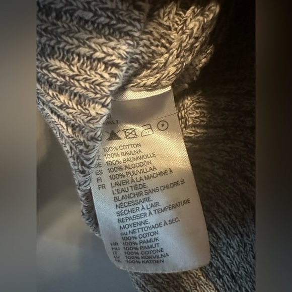 H&M - Gray Knit Hooded Sweater Relaxed Fit (Size M) - Picture 12 of 12